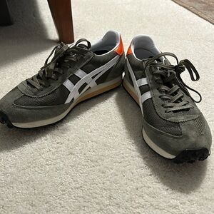 Onitsuka Tiger EDR 78 'Olive Green White' 1183B395-300